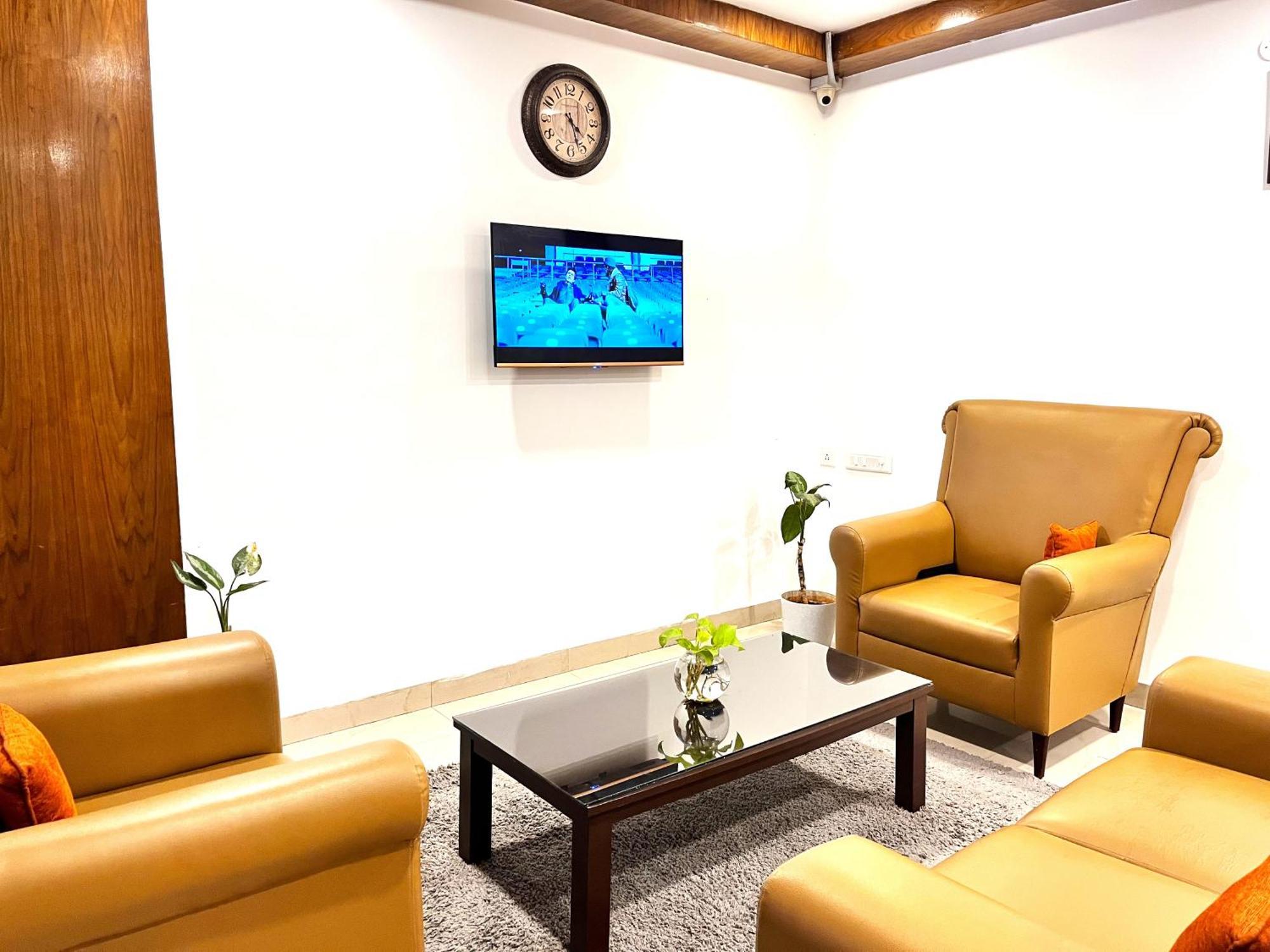 Athasri Hotel Hsr Layout Бангалор Экстерьер фото