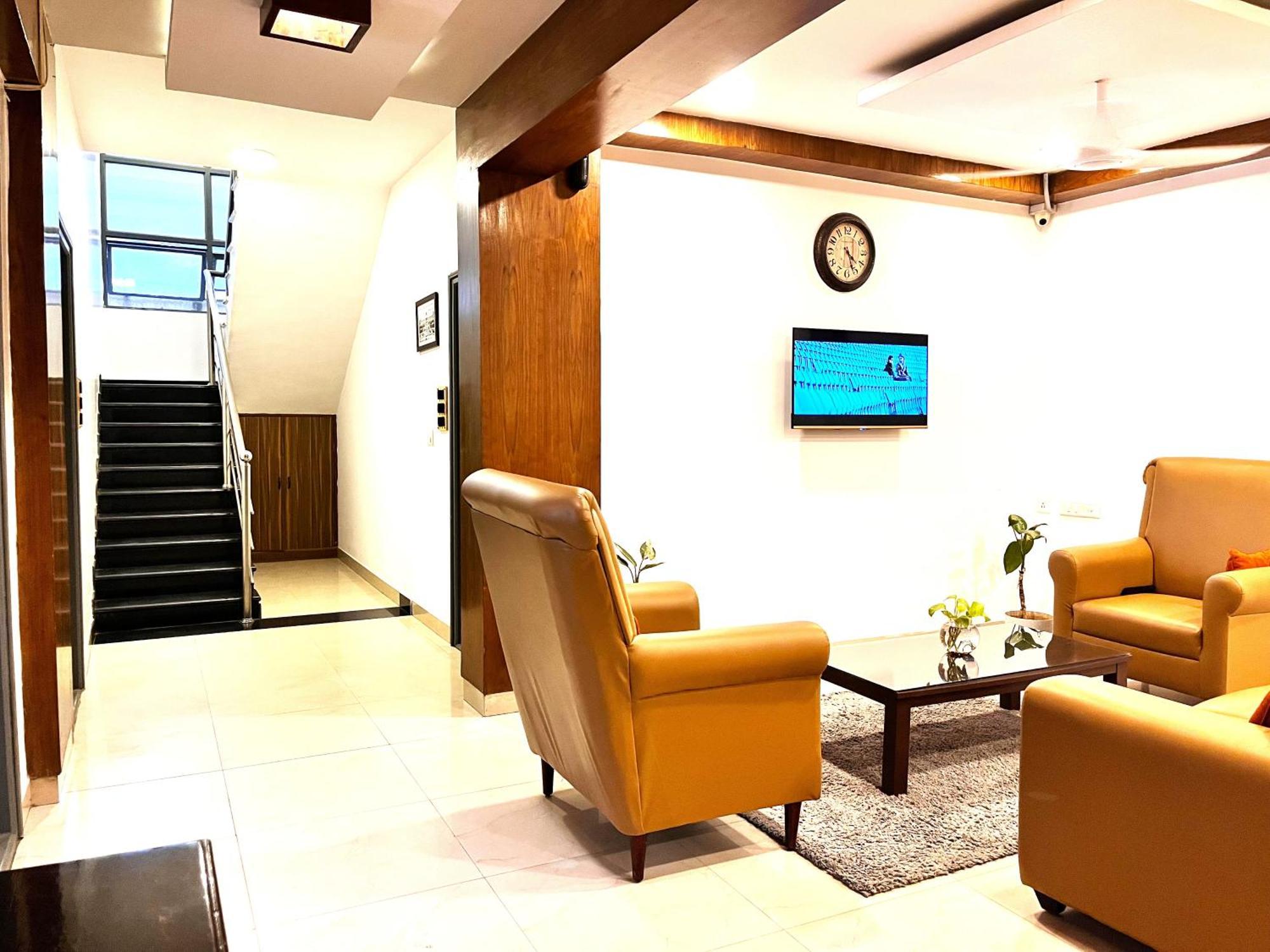 Athasri Hotel Hsr Layout Бангалор Экстерьер фото