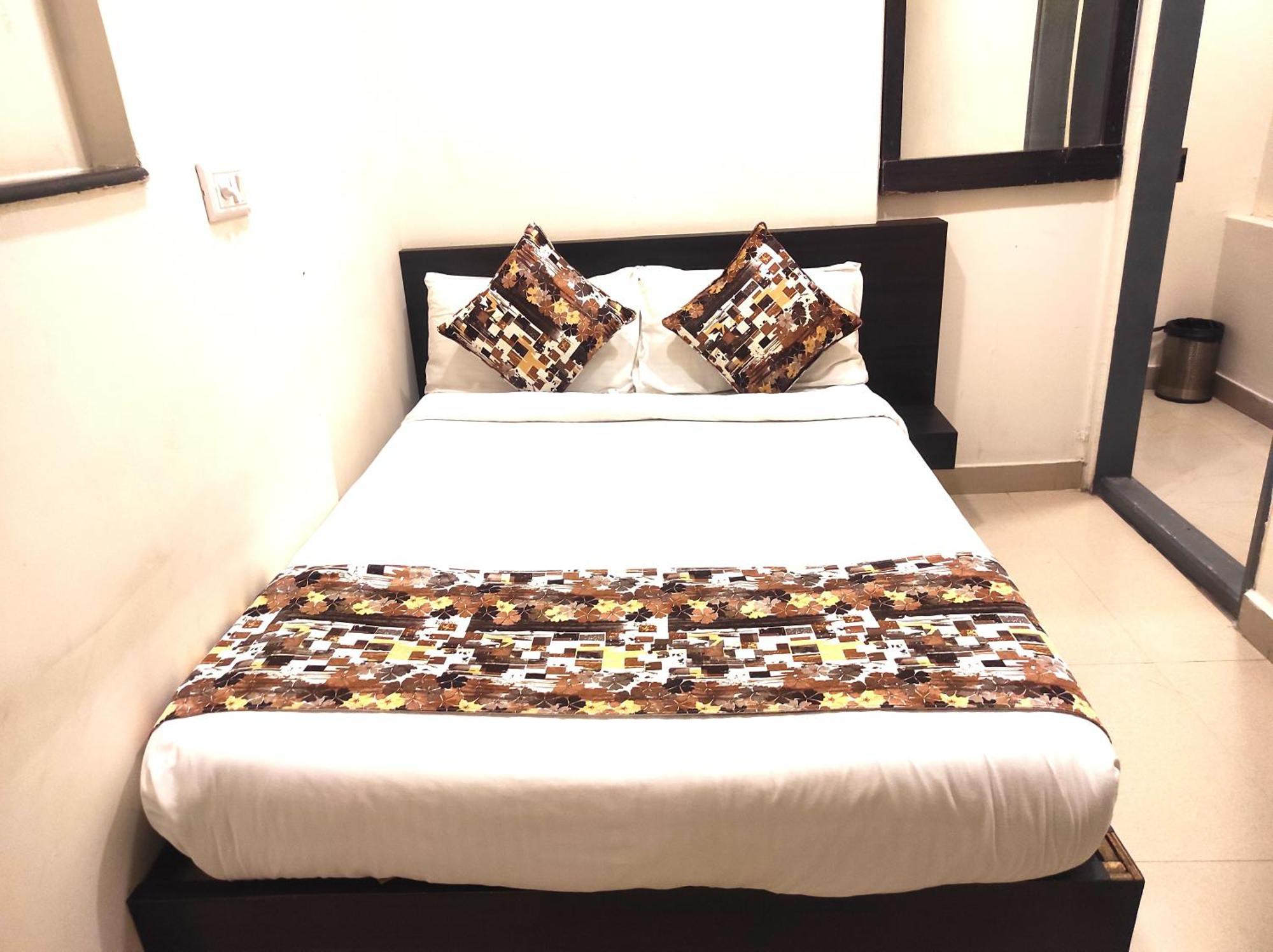 Athasri Hotel Hsr Layout Бангалор Экстерьер фото