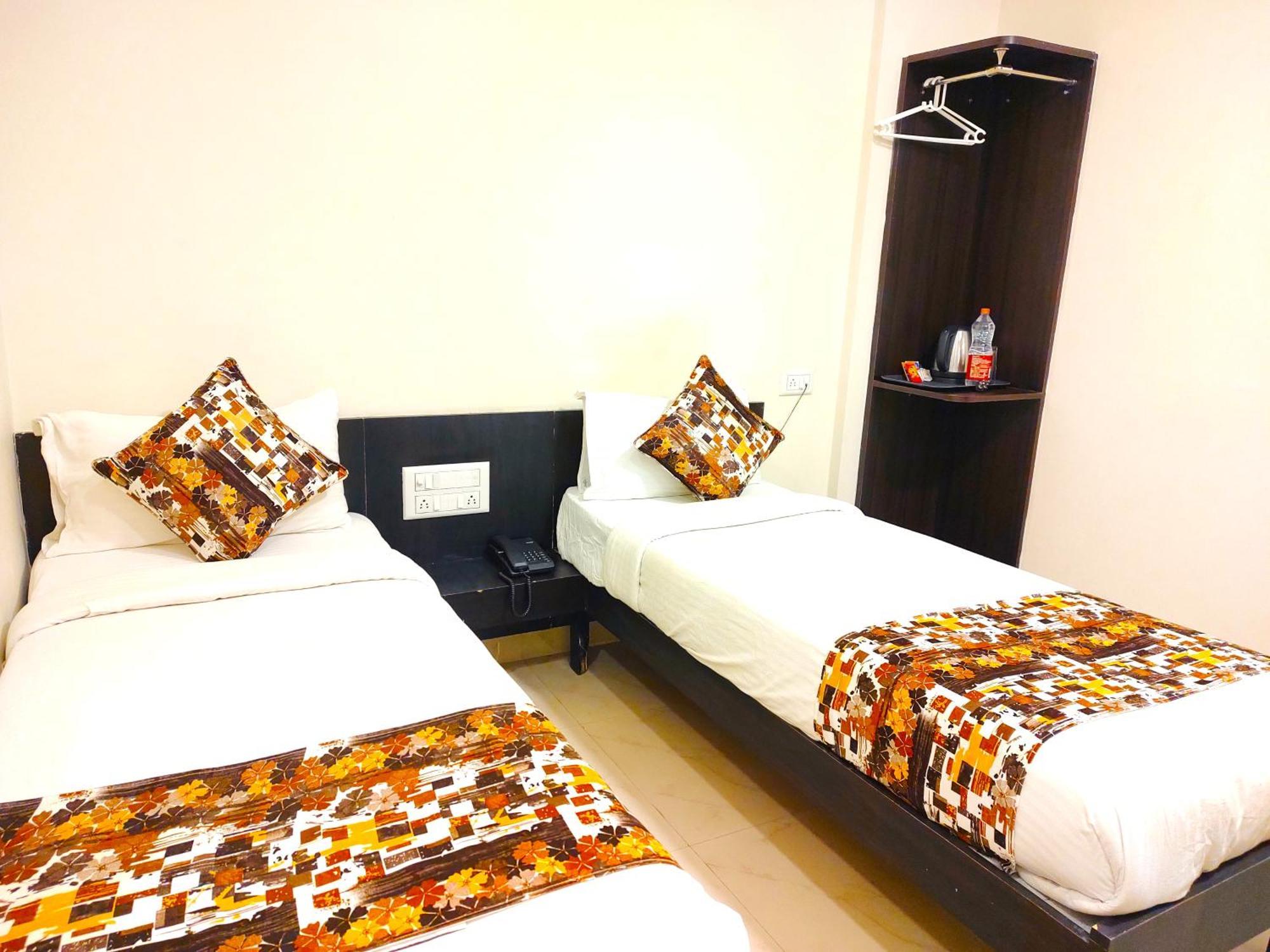 Athasri Hotel Hsr Layout Бангалор Экстерьер фото