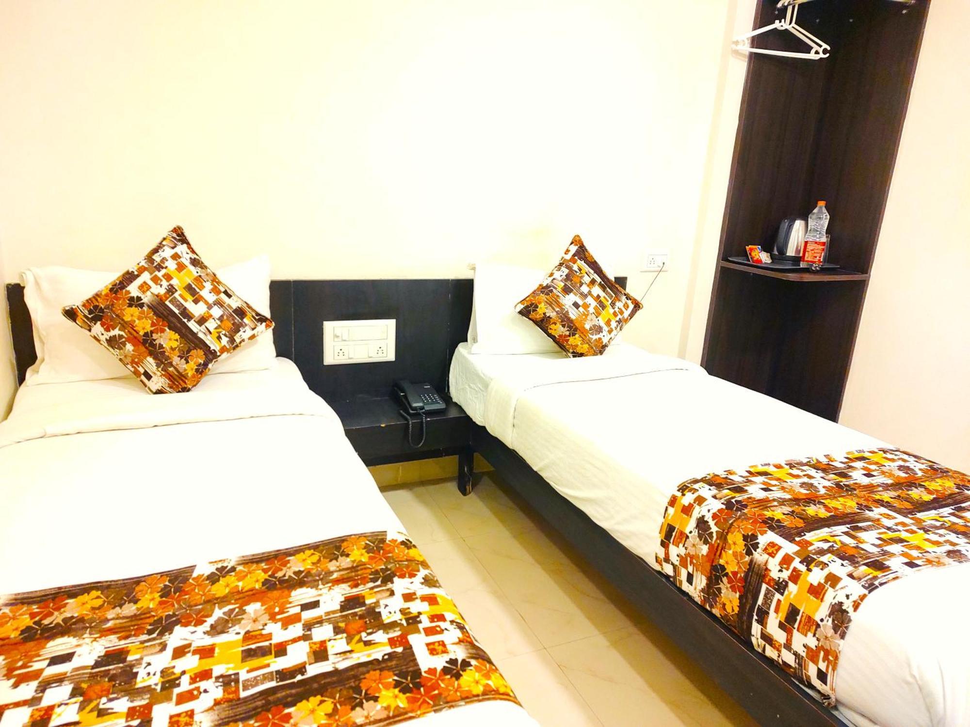 Athasri Hotel Hsr Layout Бангалор Экстерьер фото