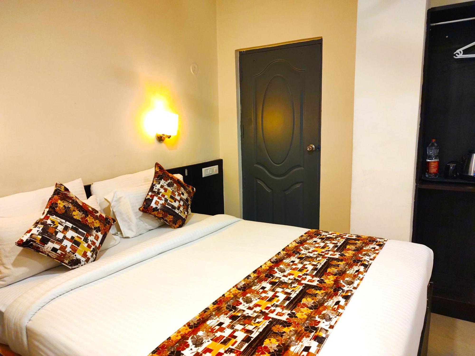 Athasri Hotel Hsr Layout Бангалор Экстерьер фото