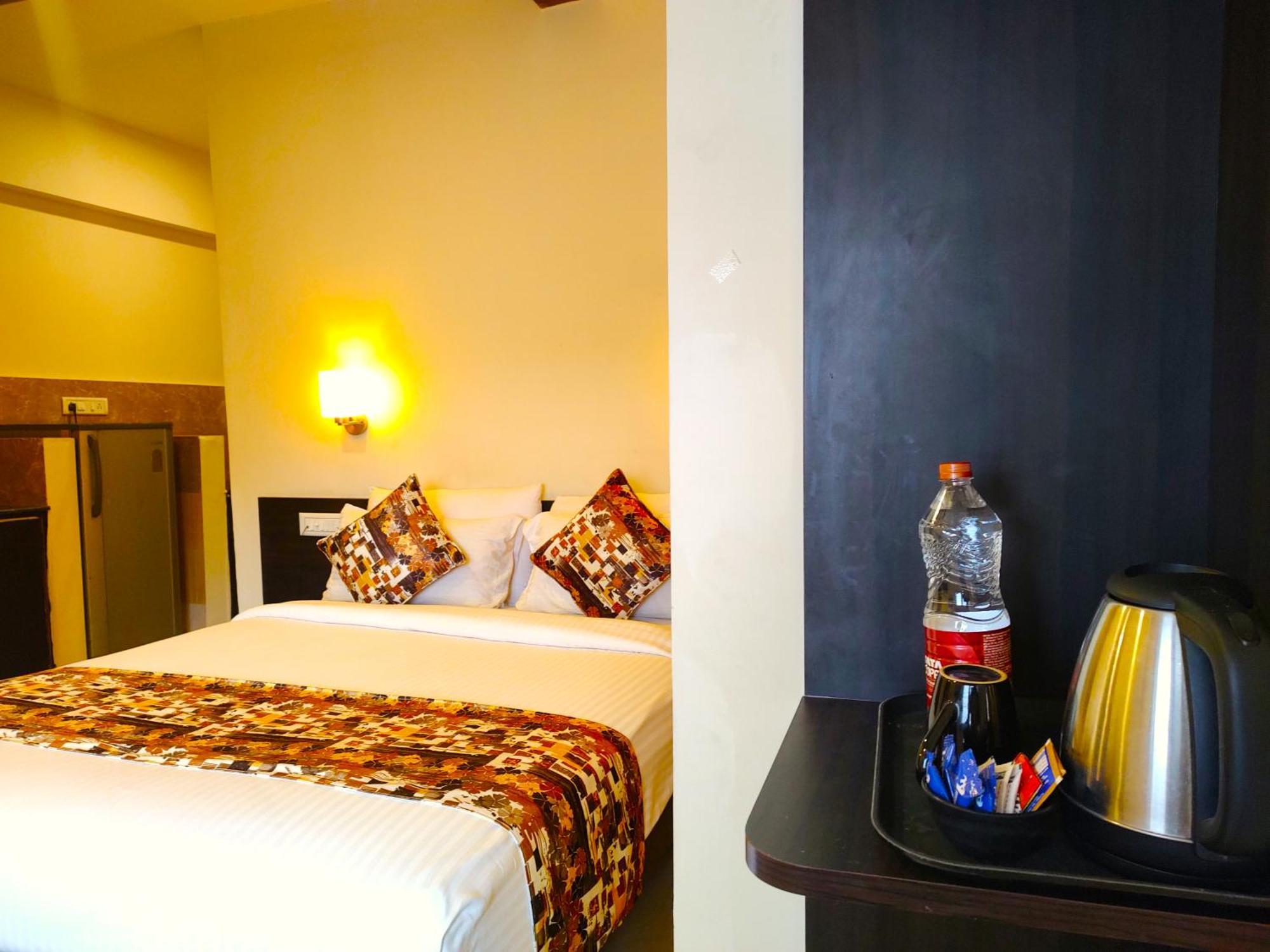 Athasri Hotel Hsr Layout Бангалор Экстерьер фото